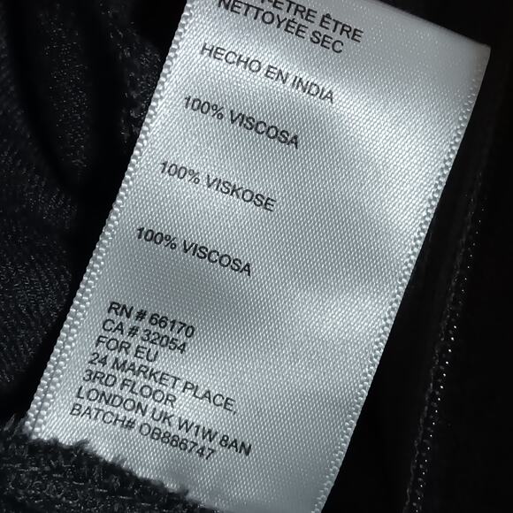 Urban Outfitters Dress Pants Size 4 Gray Pleated Front 2 Pockets 100% Viscose - Picture 8 of 9